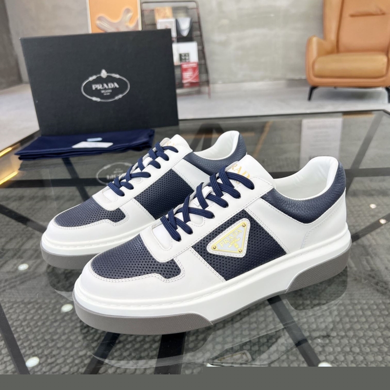 Pra*a casual shoes